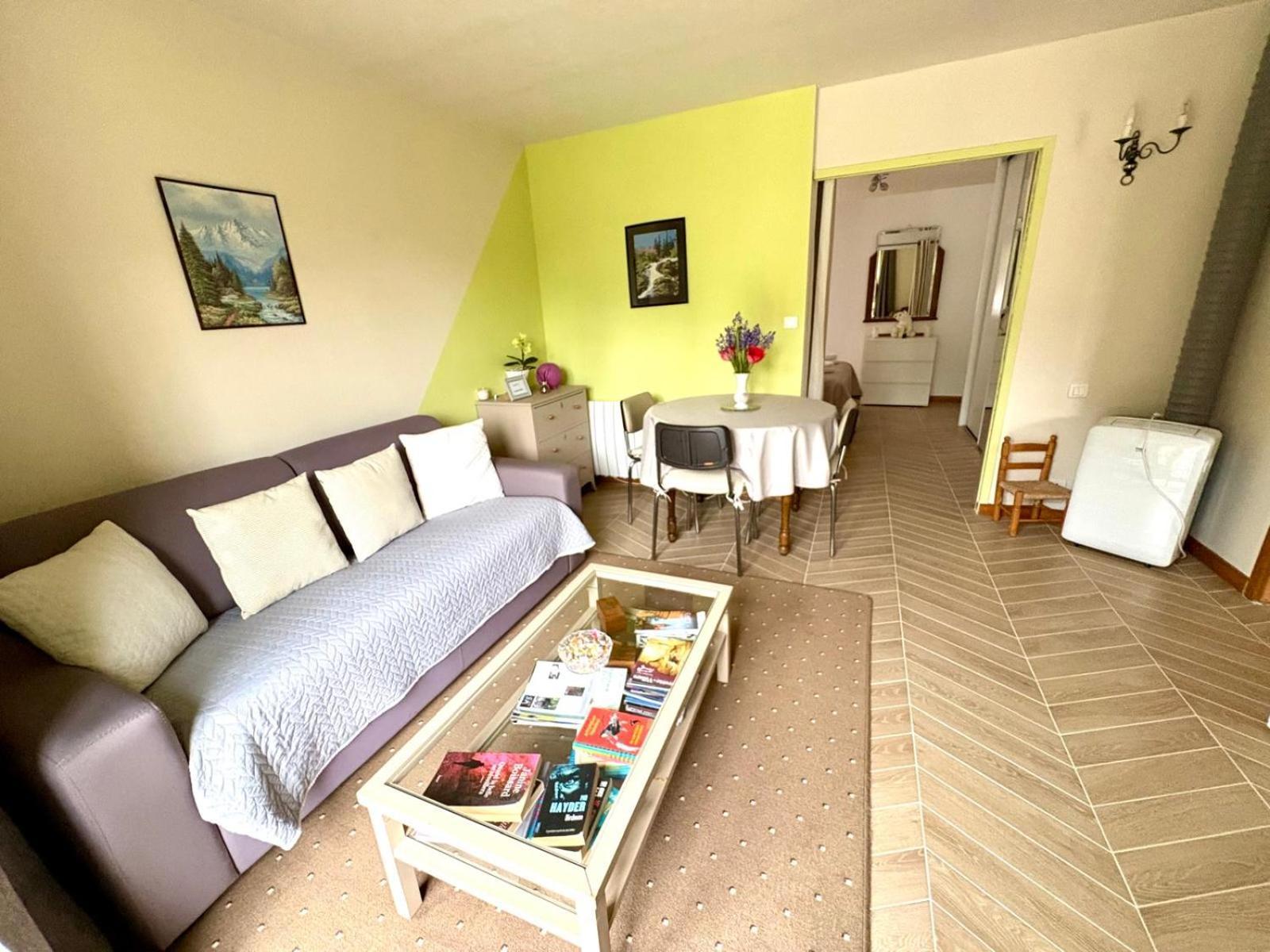Chez Lucia a 15min de Perigueux à 6km autoroute A89 Eglise-Neuve-de-Vergt Exterior foto